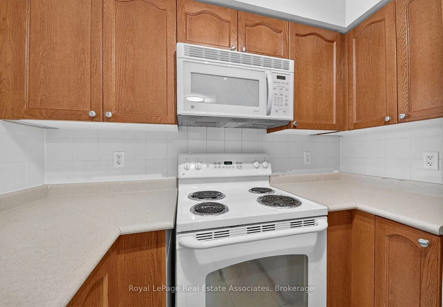 2 bed, $2,950 — Photo 4