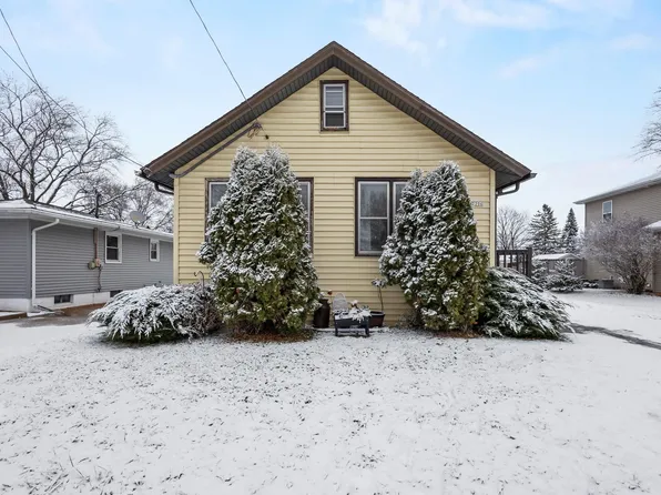 2206 Ashland St, Oshkosh, WI 54901