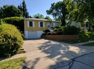 7314 James Ave, La Vista, NE 68128