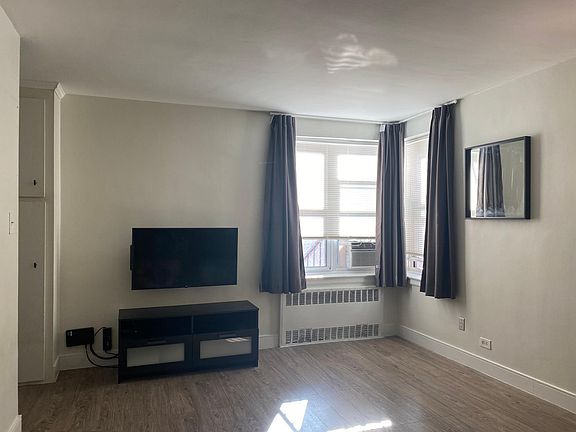 3rd image of 18225 Wexford Ter APT 415