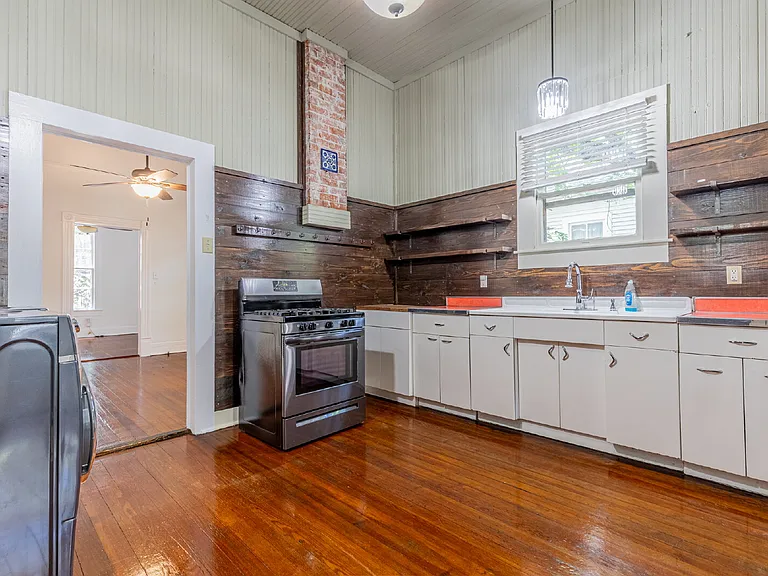 1419 Wyoming St — Photo 14