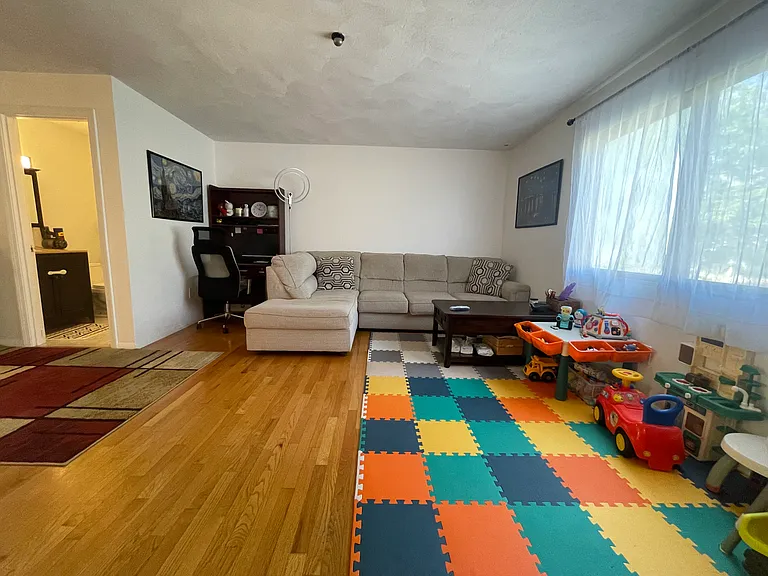 39 Pebble Pl — Photo 16