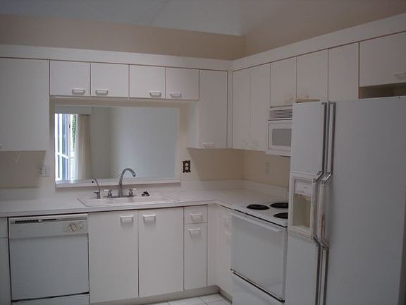 3rd image of 119 Sausalito Dr