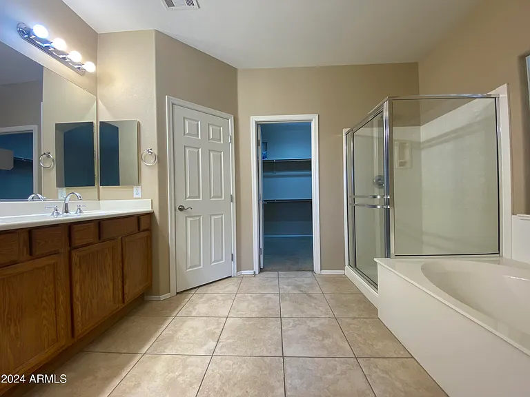 13510 W Avalon Dr — Photo 24