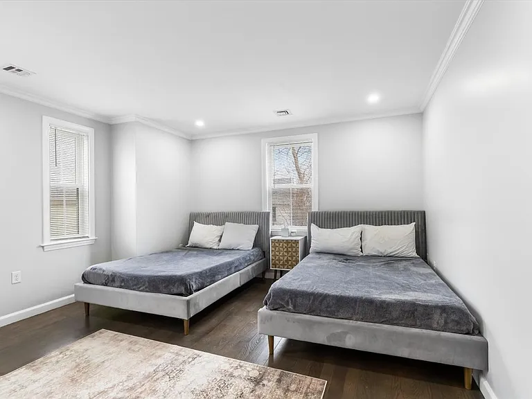 77 Cedar St — Photo 19