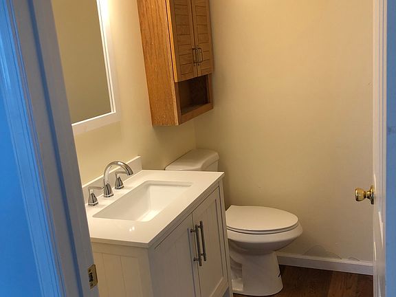 4th image of 512 Worthington Dr