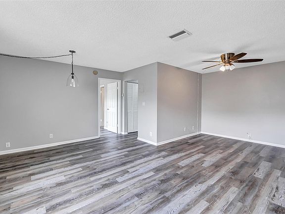 5th image of 4121 NW 88th Avenue #201