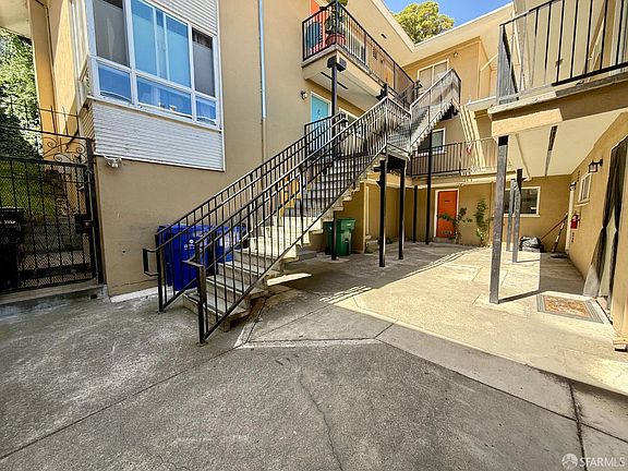 5th image of 2742 Park Blvd