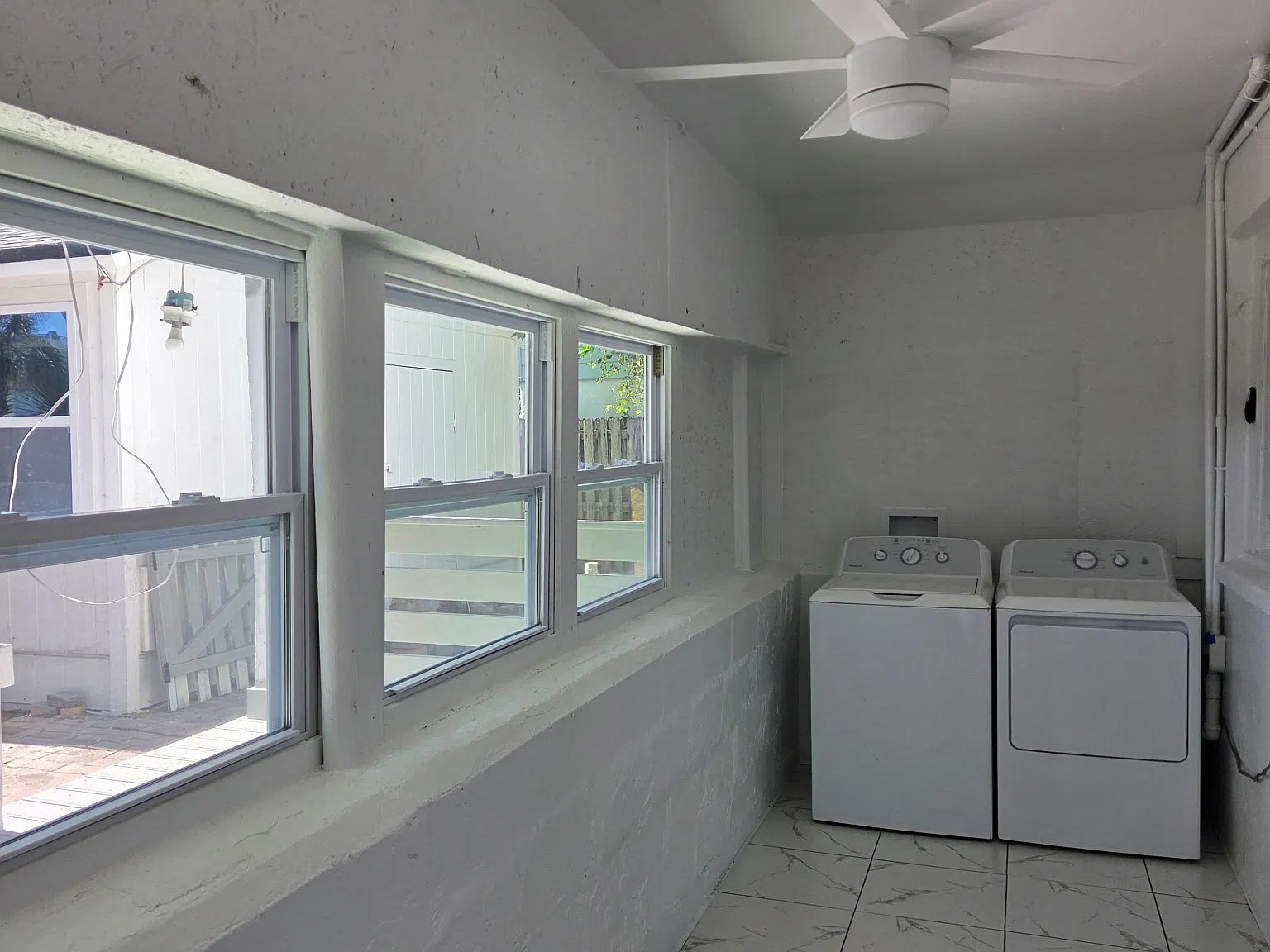 2 bed, 745 sqft, $3,000 — Photo 2