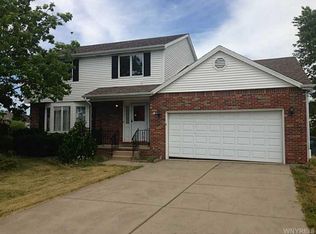 2659 Kenneth Ct, Niagara Falls, NY 14304