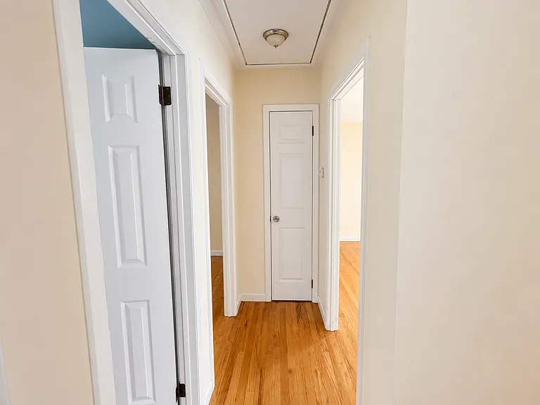 19 Beam Ave — Photo 6