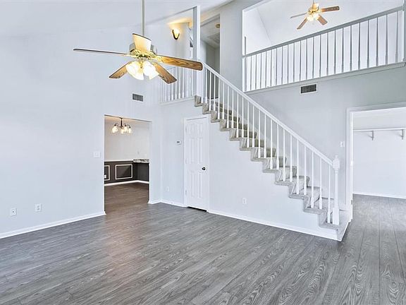 4th image of 910 Pine Mill Ct