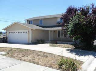 1401 Naples Dr, Central Pt, OR 97502