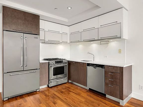 4th image of 214 N 11th St APT 5H