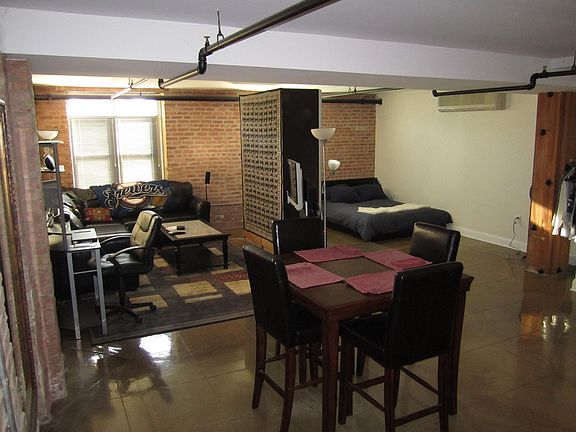 4th image of 3059 N Weil St Unit 112