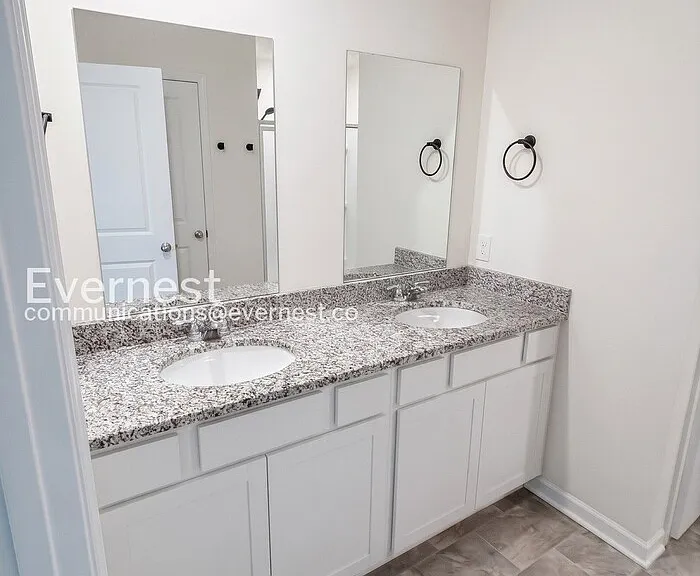 8535 Raspberry Way — Photo 13