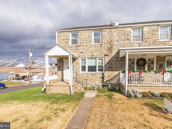 4th image of 1043 Cobbs St