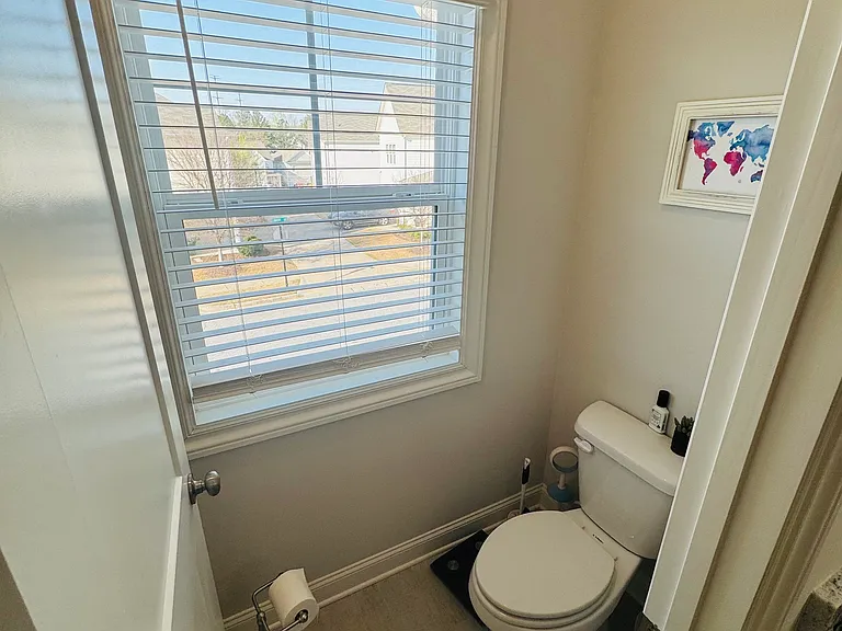 1796 Sanford Ln NW — Photo 36