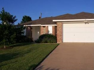 18 Vermont Ave, Midlothian, TX 76065