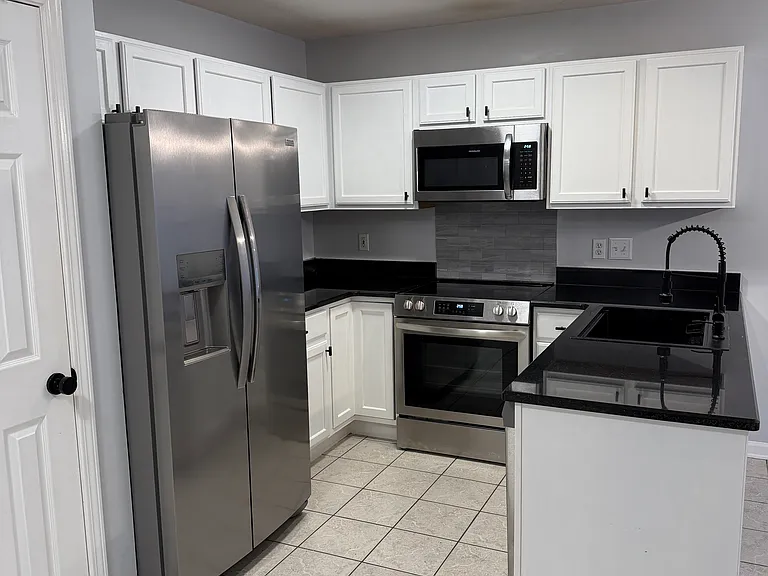 1615 Joe Hinton Rd — Photo 2