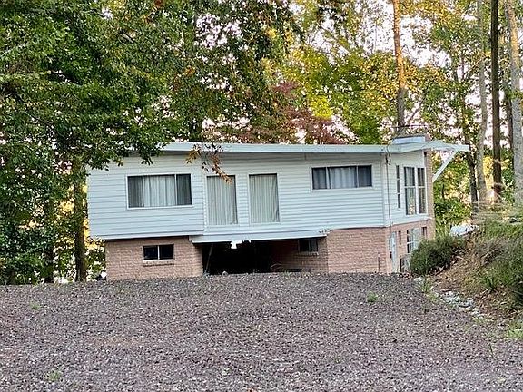 5th image of 673 N Lakeshore Dr