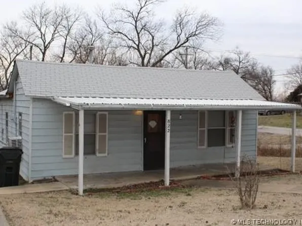 822 N 10th St, Sapulpa, OK 74066