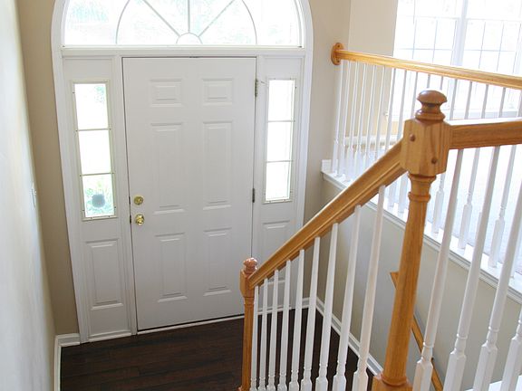 4th image of 7041 Buttercup Ln