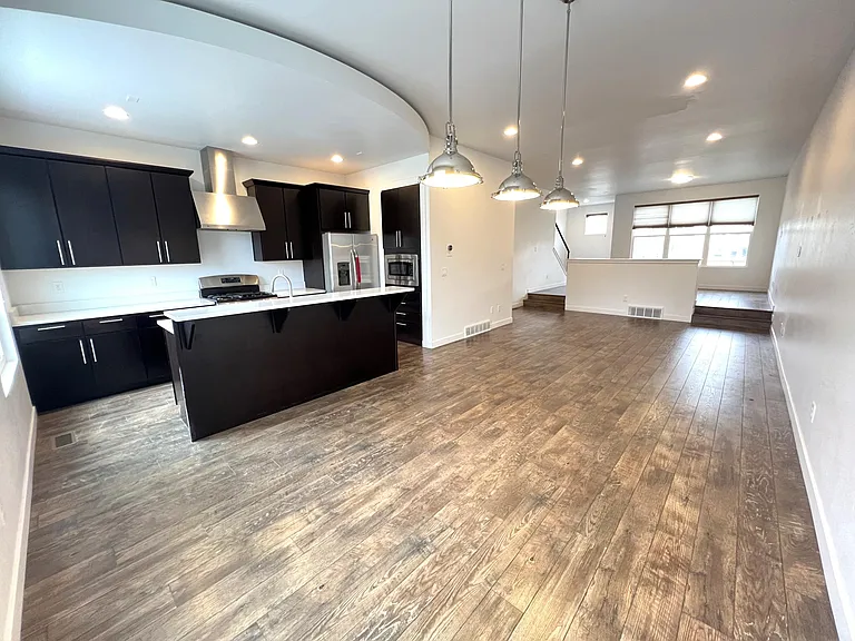4652 W South Jordan Pkwy — Photo 11