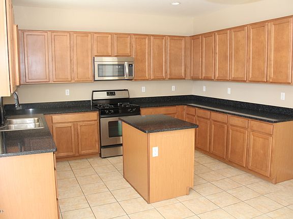 4th image of 149 W Diamond Trail