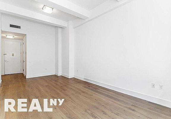 5th image of 53 Park Pl APT 4