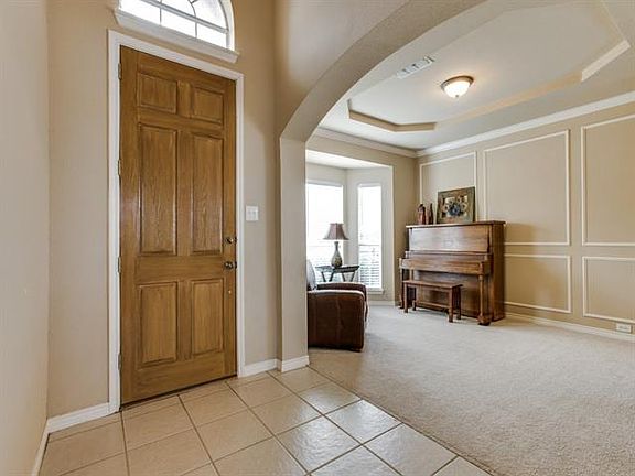 3rd image of 2603 Stallions Ln