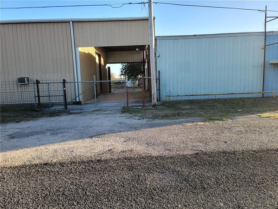 2nd image of 2290 County Road 115