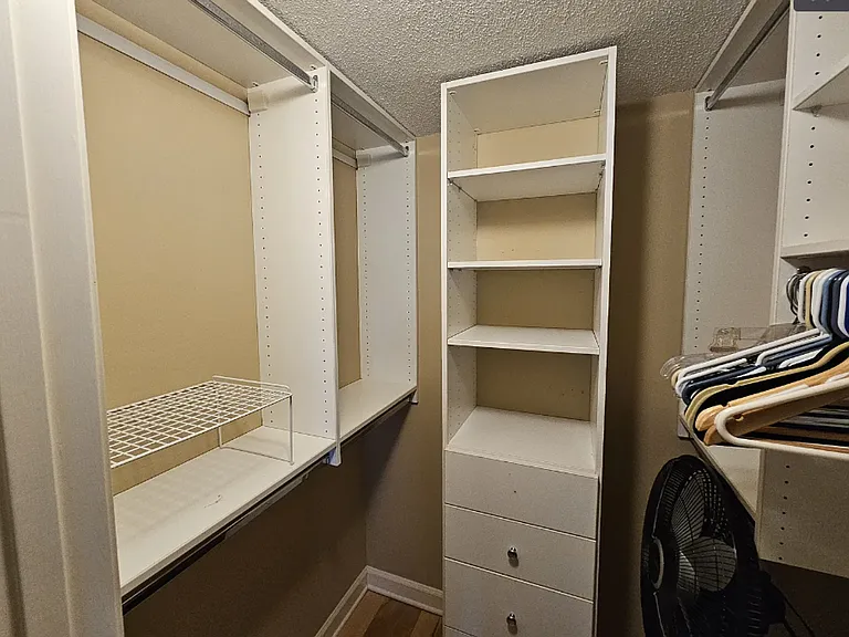 109 N Main St #1109 — Photo 5