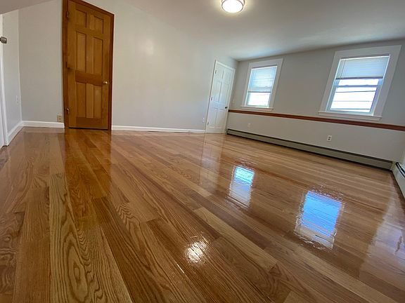 5th image of 117 Holten St Floor 2