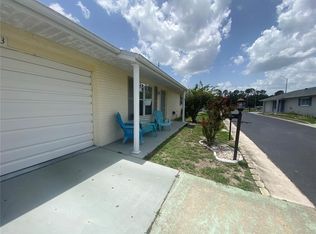 703 Huxley Pl, Sun City Center, FL 33573