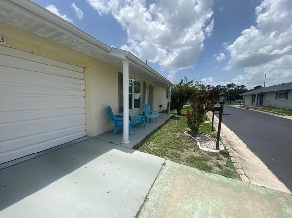 703 Huxley Pl, Sun City Center, FL 33573