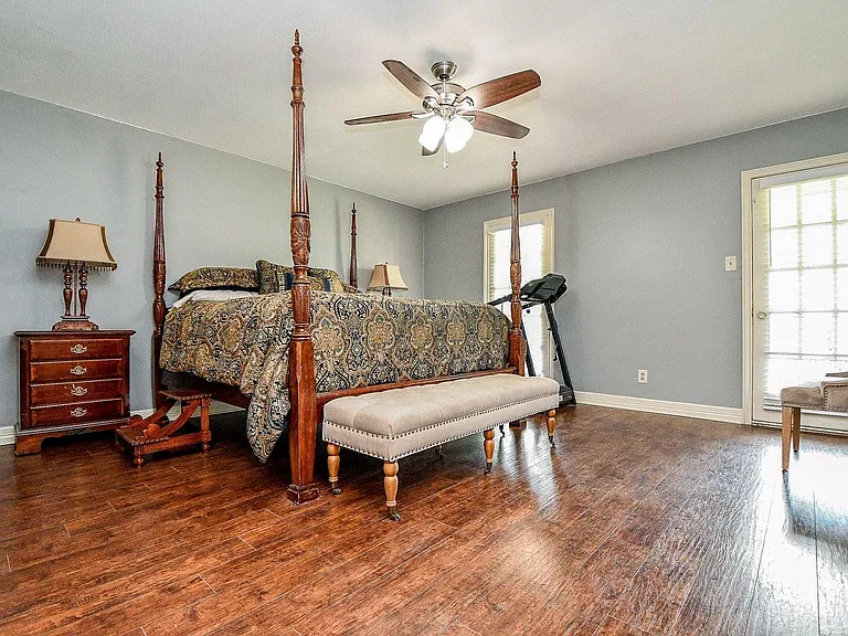 1015 Kanah Ln — Photo 20