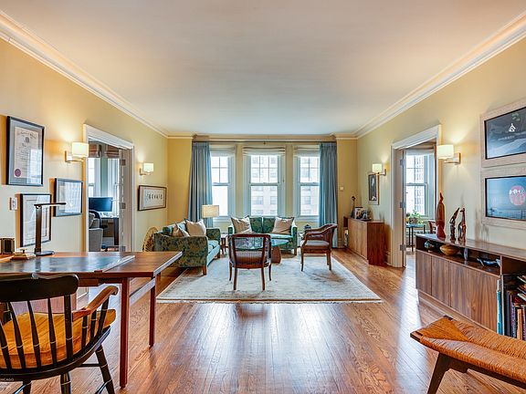 5th image of 5000 S East End Ave APT 16C