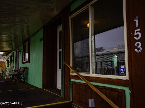 55 W Washington Ave UNIT 153, Yakima, WA 98903