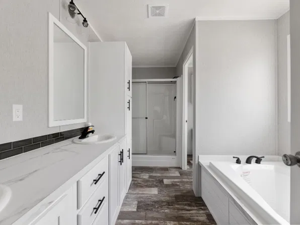 The Brookstone Plan, Brisas