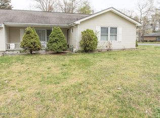 1191 Evergreen Ave, Lakewood, NJ 08701