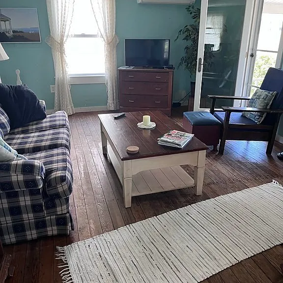 230 Bay Ave #230 — Photo 15