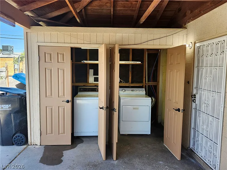 4624 Evergreen Pl — Photo 29