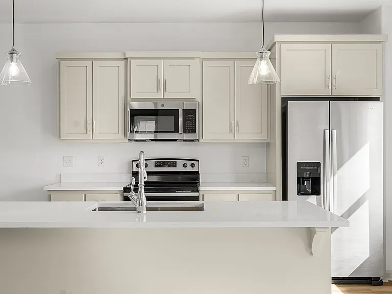 315 N Gay Ave — Photo 10