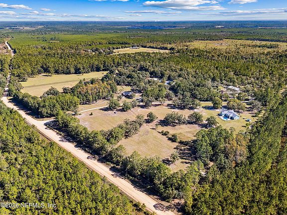 4th image of 11 THE OAKS RANCH Road