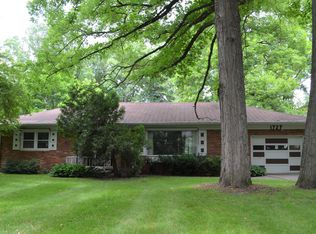 1727 Roseland Ave, East Lansing, MI 48823