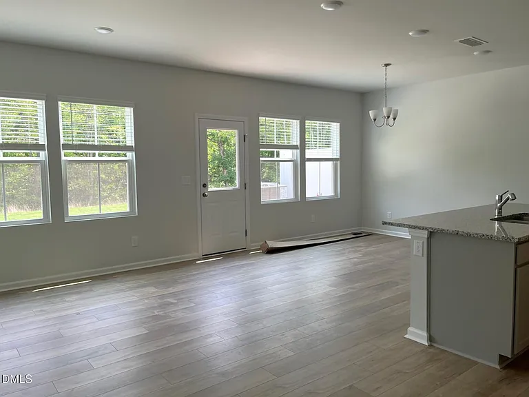 2320 Sun Vibes Way — Photo 4