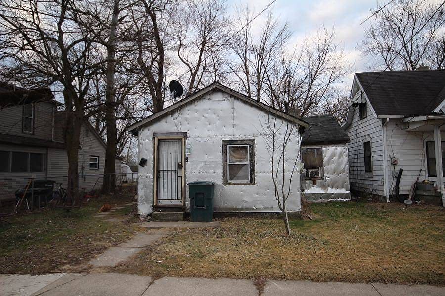 1st image of 1809 E Highland Ave