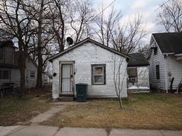 1809 E Highland Ave, Muncie, IN 47303