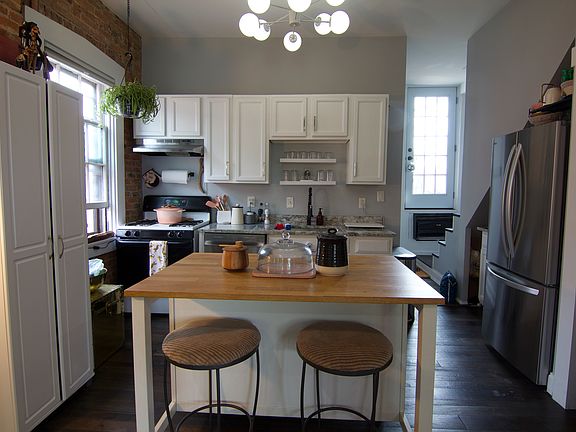4th image of 39 1/2 E Sycamore St #39-1/2